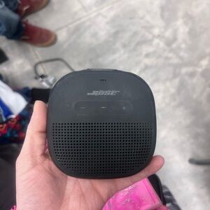Bose Compact Portable Bluetooth Speaker - Black